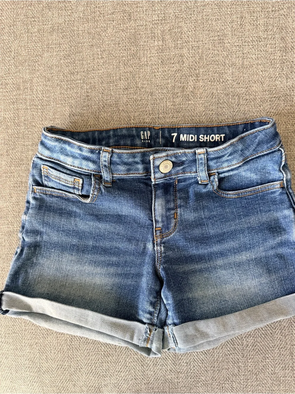 GAP Rolled Cuff Mid-Rise Denim Shorts in Light Blue